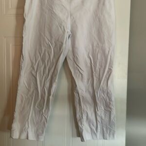 White dress capris pants